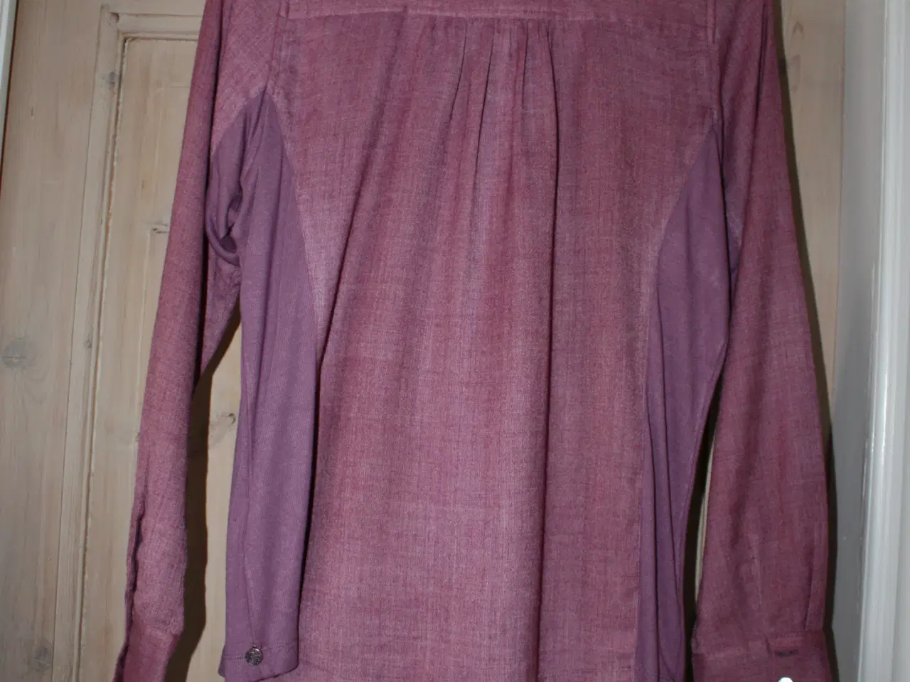 Billede 5 - Plus Fine bluse str. M 55% polyester 45% wool