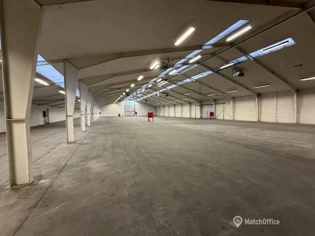 Billede 3 - Lyst lager / produktion med gode adgangsforhold - i alt ca. 1.730 kvm