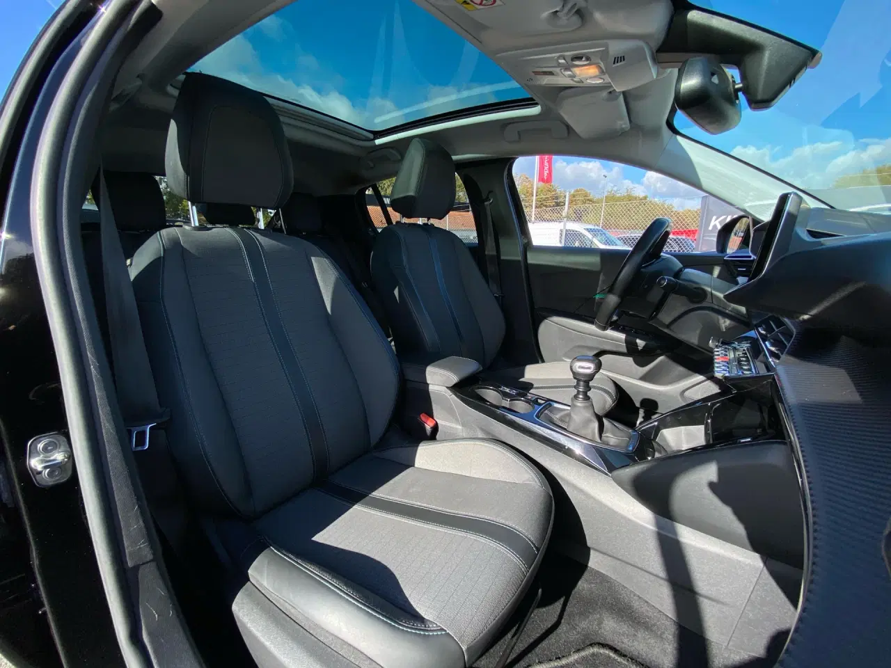 Billede 9 - Peugeot 208 1,5 BlueHDi Allure Comfort 102HK 5d 6g