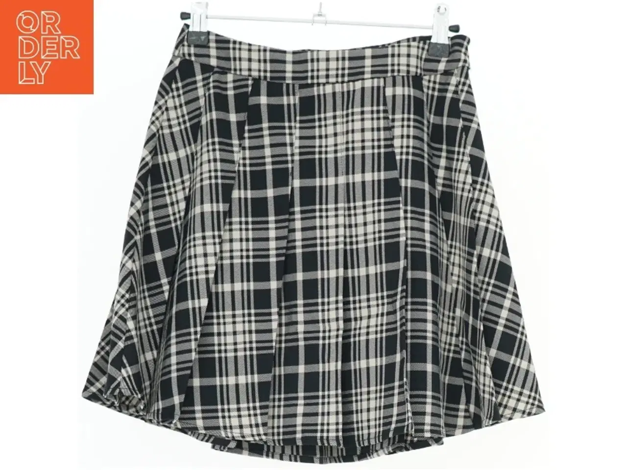 Billede 1 - Sort og hvidternet nederdel fra Frakment (str. XS)