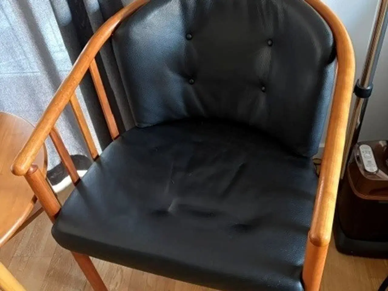 Billede 5 - Cafesæt i Kirsebær fra Haslev Møbelsnedkeri