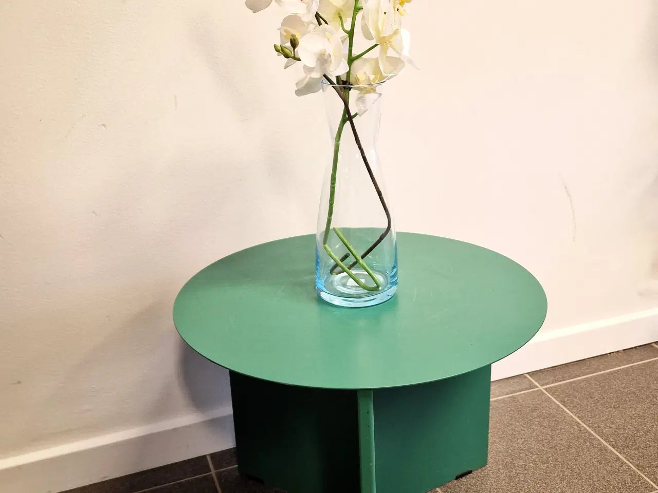Billede 7 - Sød lille sidebord fra Hay.
