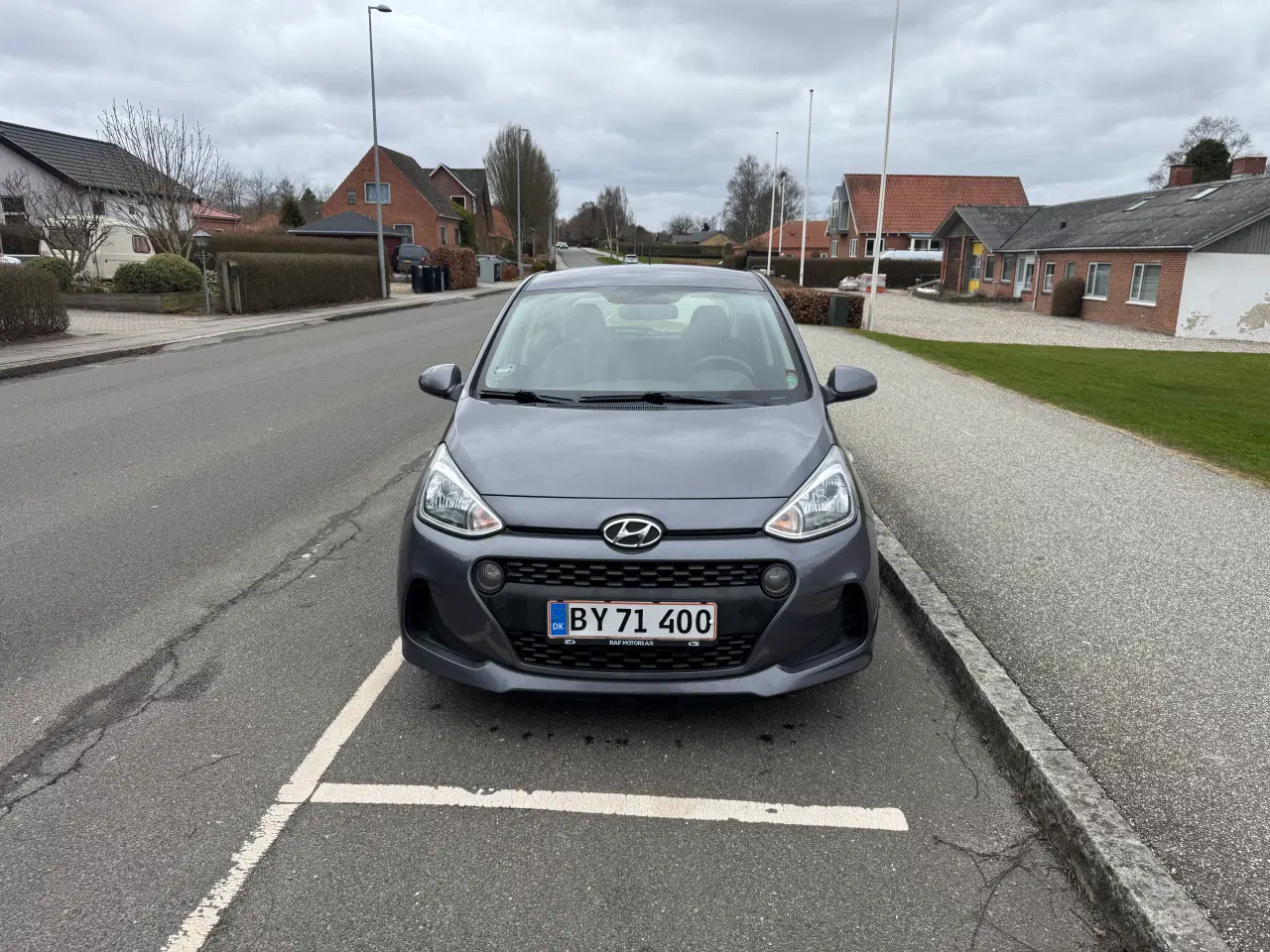 Billede 2 - Økonomisk bil til by eller pendler