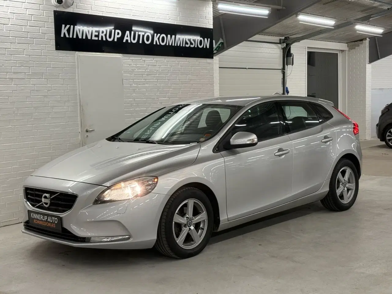 Billede 2 - Volvo V40 1,6 D2 Kinetic 115HK 5d 6g