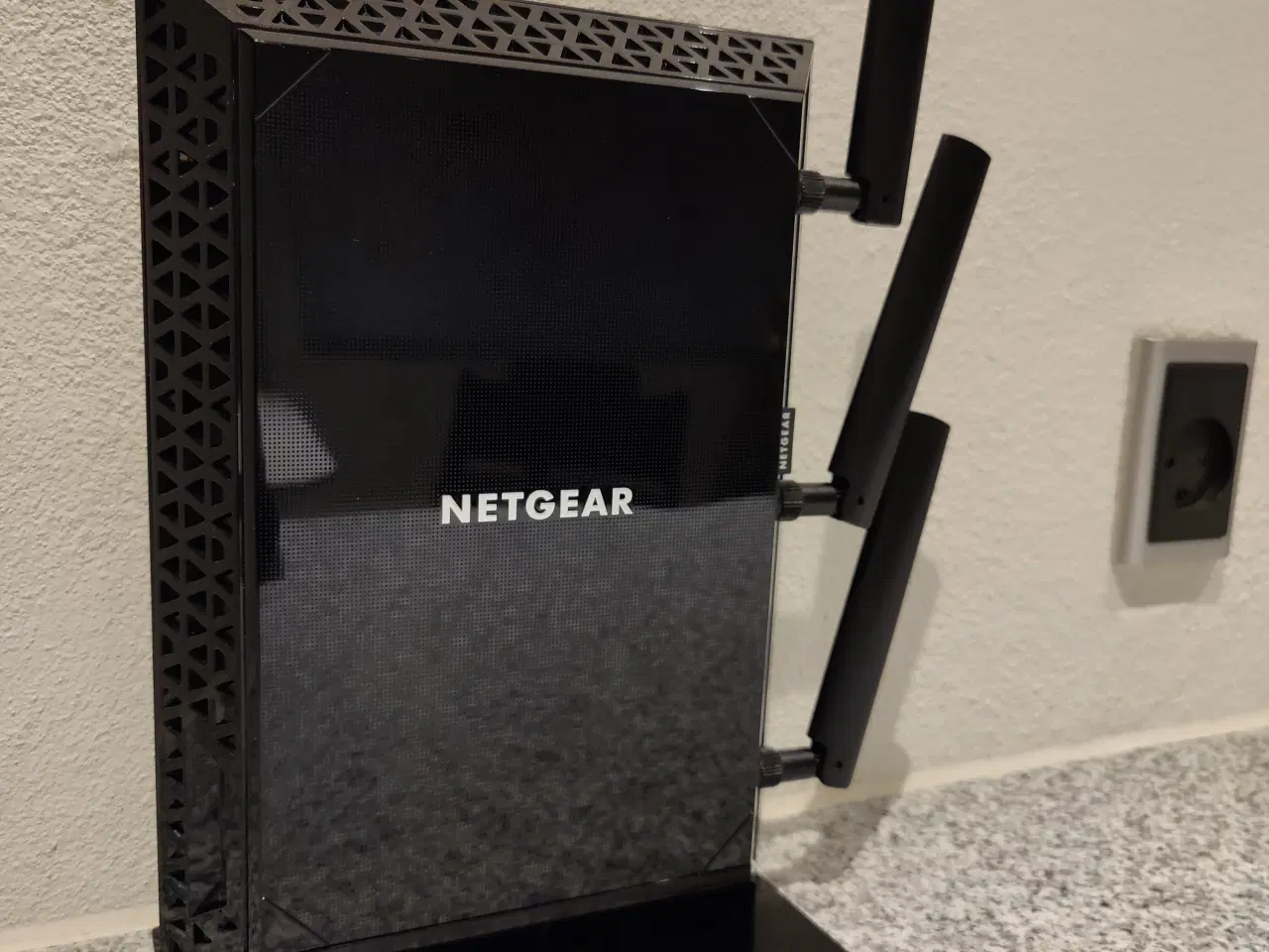 Billede 1 - Netgear router - model EX7000