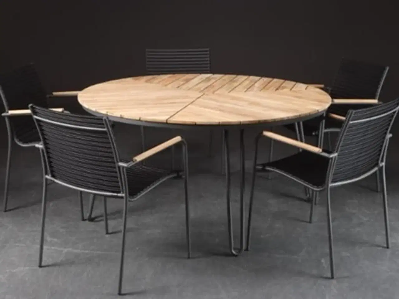 Billede 1 - Havebord samt fire stole 
