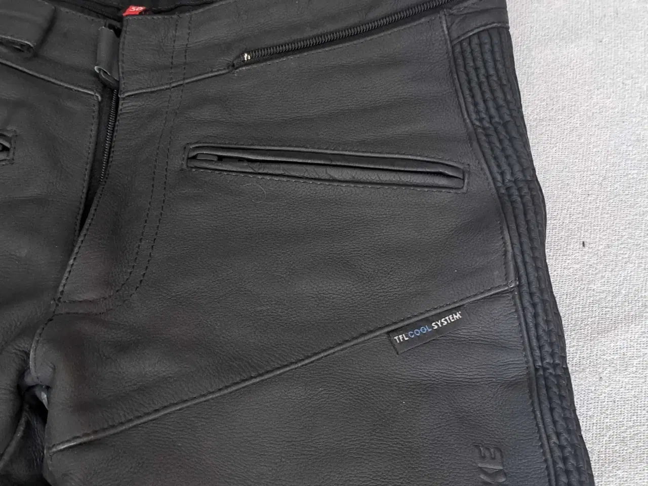 Billede 3 - MC bukser str. 50