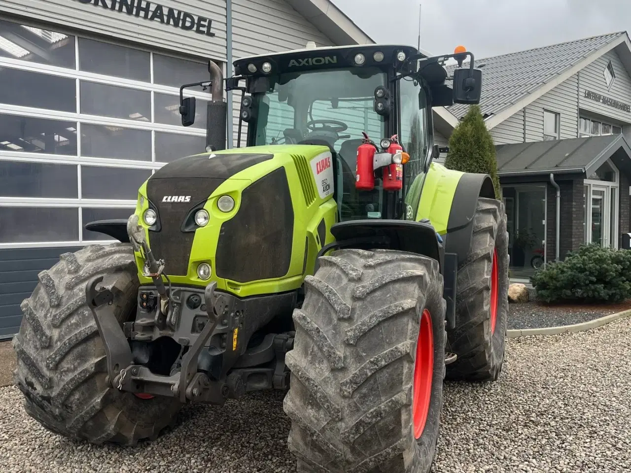 Billede 10 - CLAAS AXION 850 CMatic med frontlift
