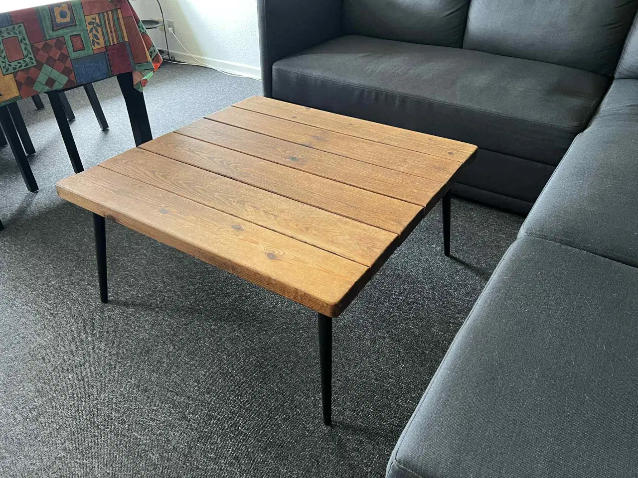 Billede 2 - Sofabord i mørkt træ