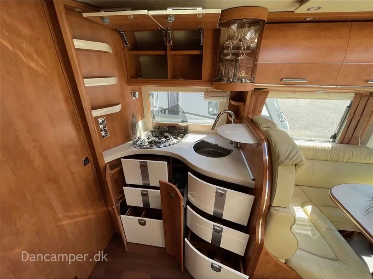 Billede 15 - 2019 - Carthago chic c line   Fiat Carthago Chic C-Line 5.0 – 180 hk | Totalvægt 5.000 kg  Eksklusiv og komfortabel autocamper i absolut topklasse! .