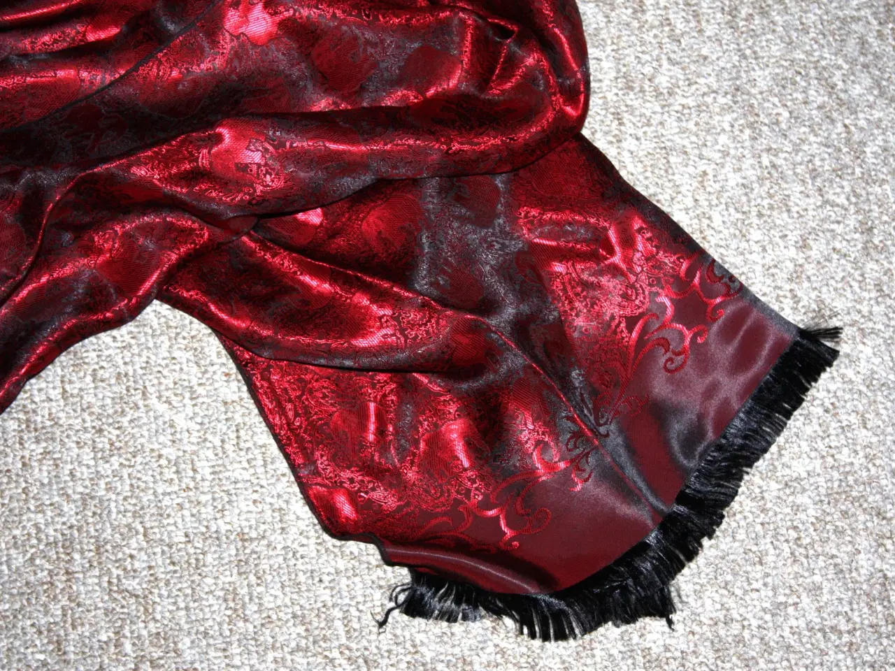 Billede 3 - Silke tørklæde med elefanter 176 cm x 67 cm