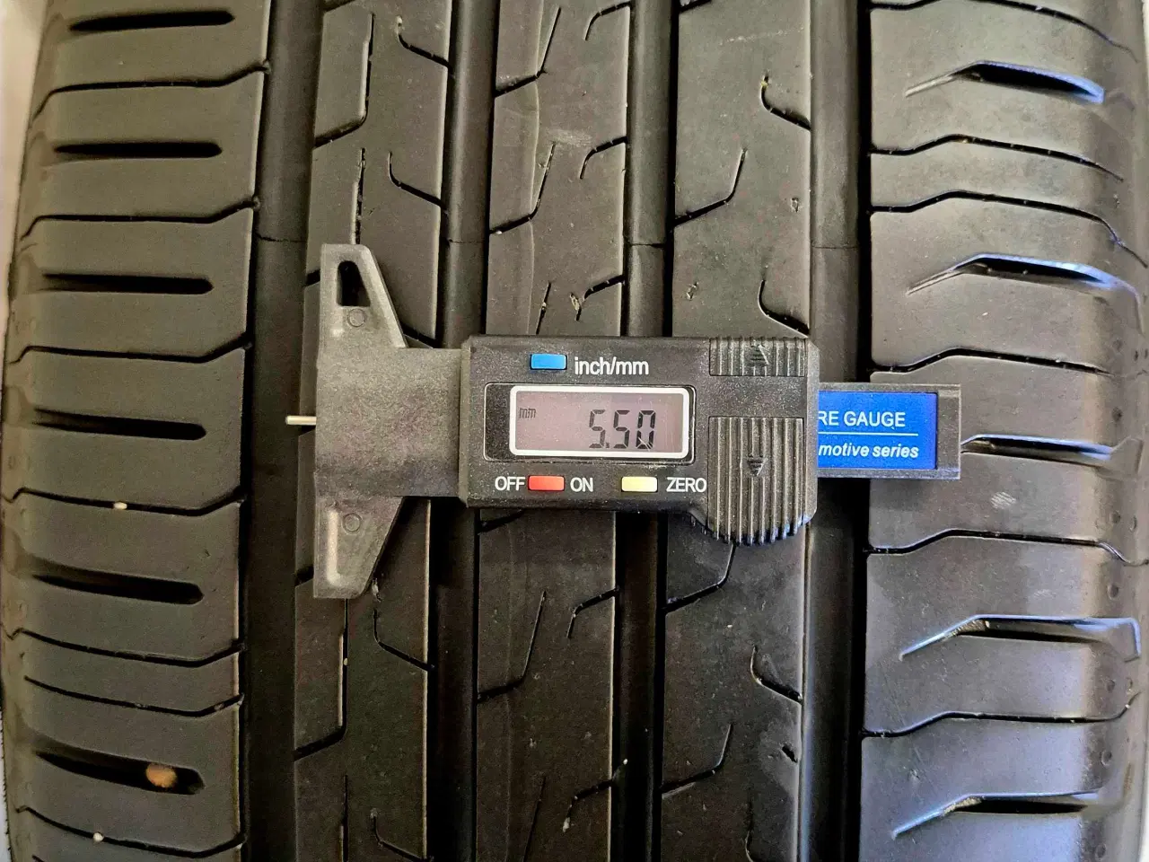 Billede 4 - XC40 / EX40 / C40 VOLVO ORIGINAL ALUFÆLGE MED SOMM