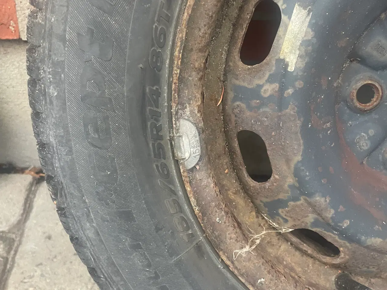 Billede 2 - Vinterhjul 1 stk