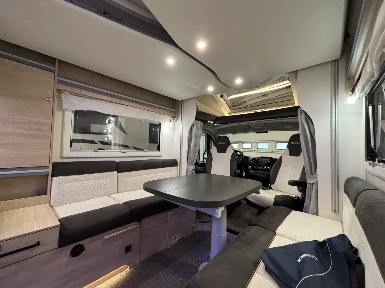 Billede 15 - Autocamper til salg - Chausson 630 Titanium VIP