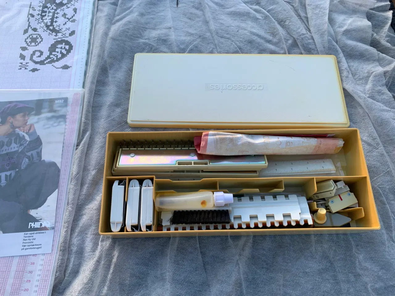 Billede 5 - Strikkemaskine, mærke imperisal Knitmaster 560