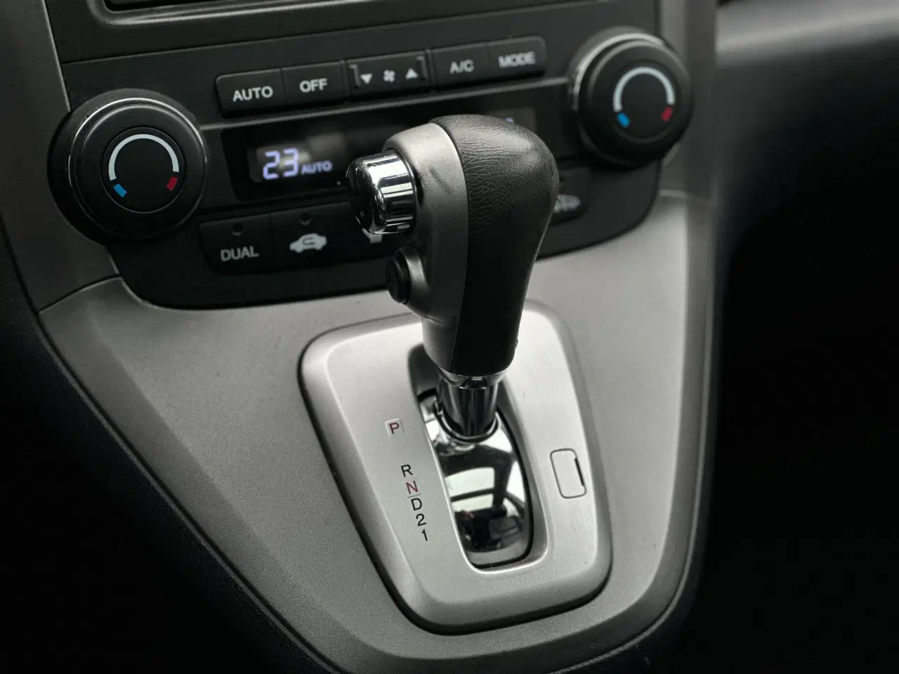 Billede 6 - Honda CR-V m. Automatgear – 2.0 Benzin 4x4 ✔️