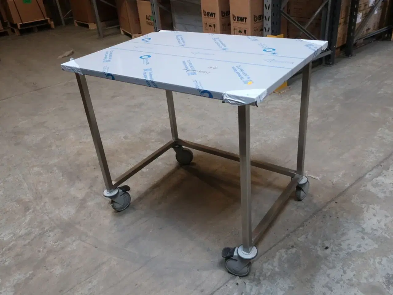 Billede 1 - Arbejdsbord m/hjul B1000 x D700 x H900 mm