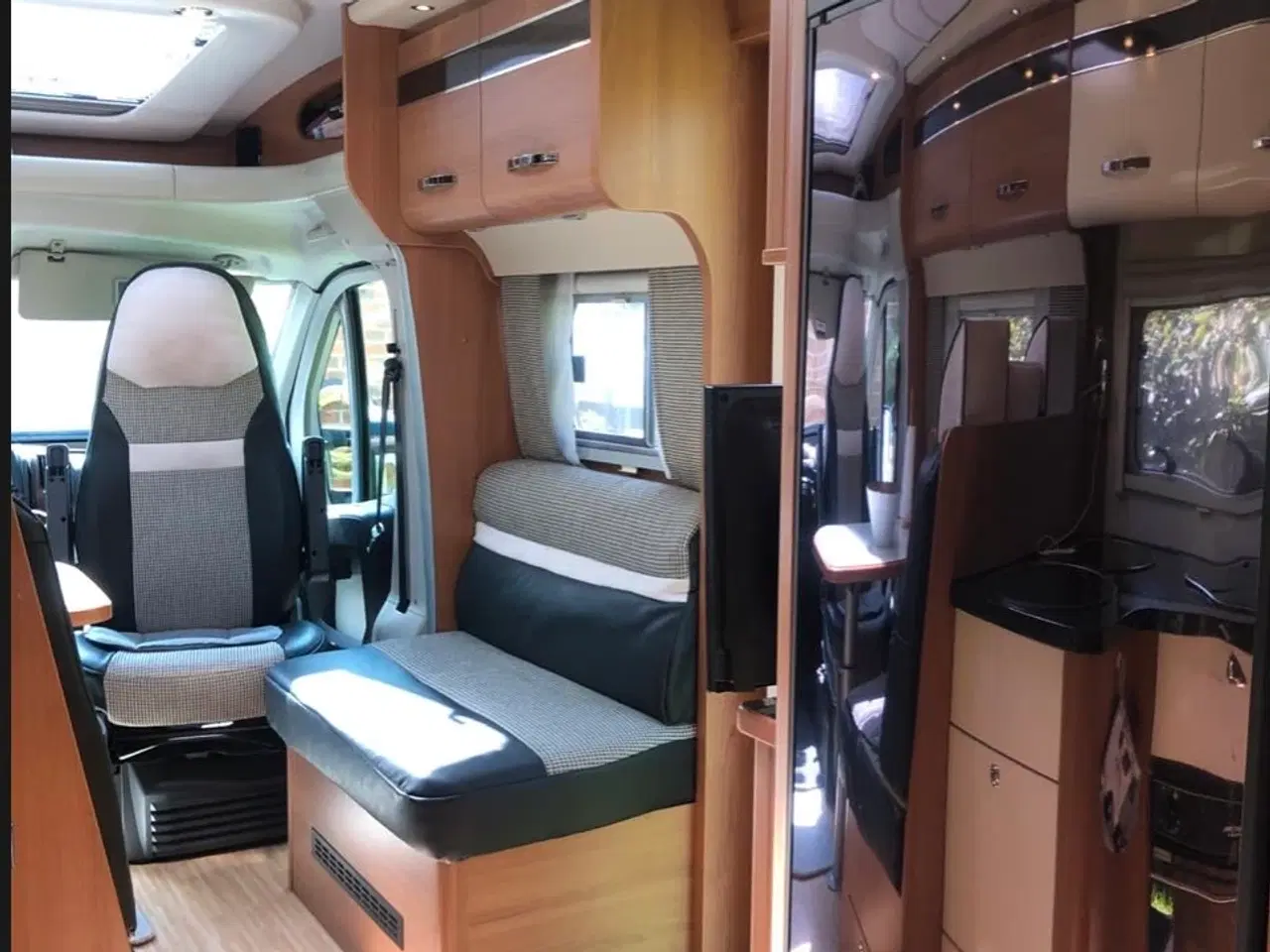 Billede 4 - Autocamper lmc/Fiat velholdt vandbårencentralvarme