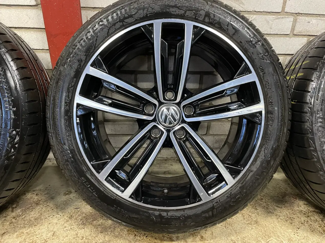 Billede 5 - 17 VW Golf 225/45r17 Ref.267 sommer