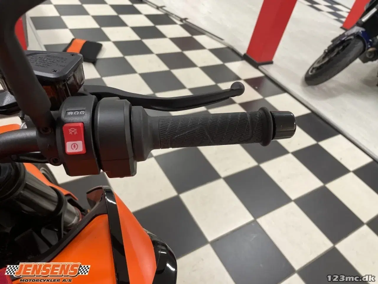 Billede 8 - KTM 890 Duke L