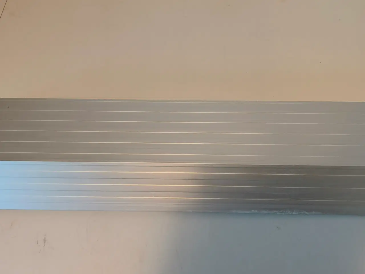 Billede 1 - Akvastabil lys armatur på 80cm