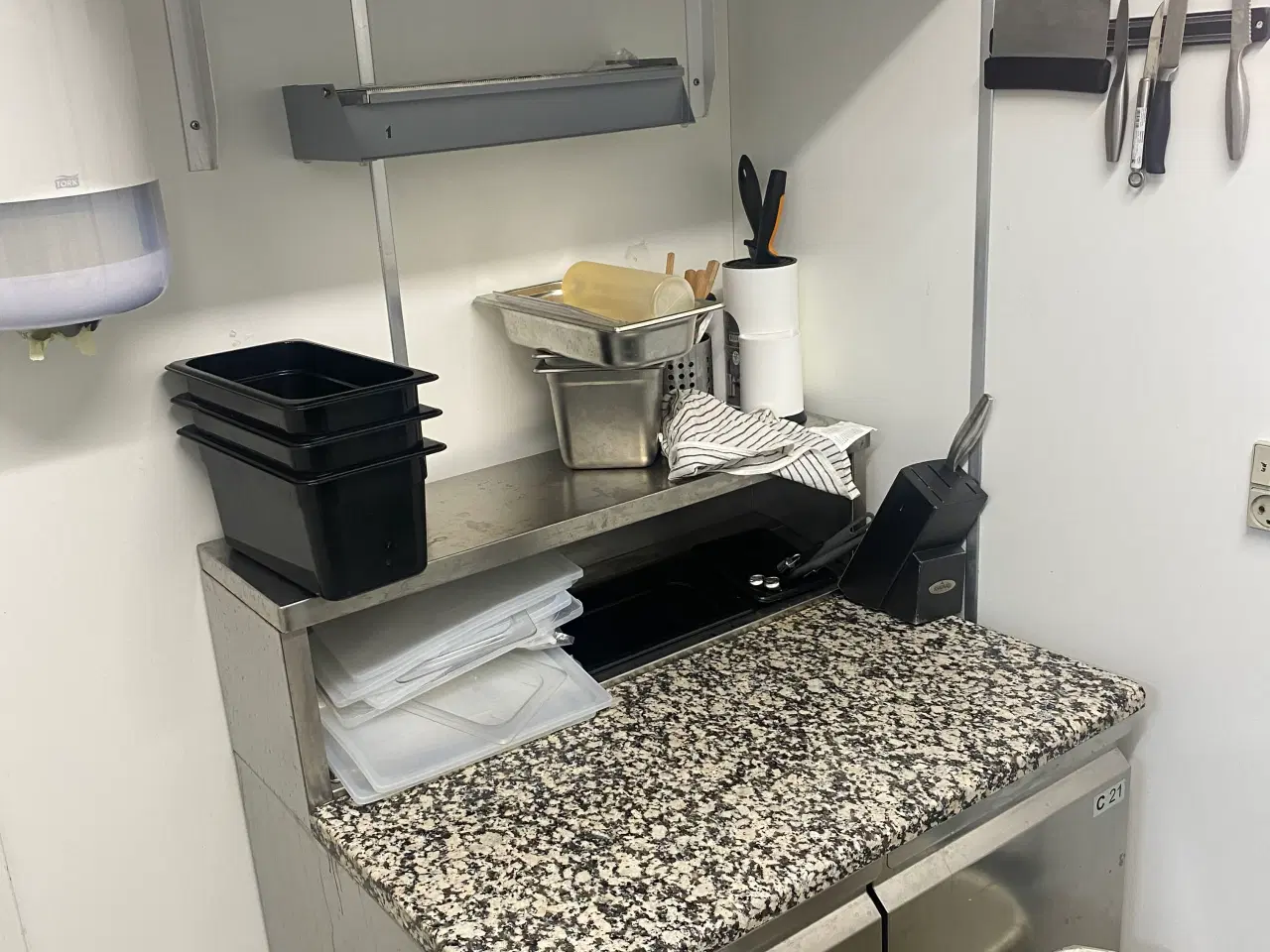 Billede 9 - Totalrenoveret grillbar i hjertet af Odense til sa