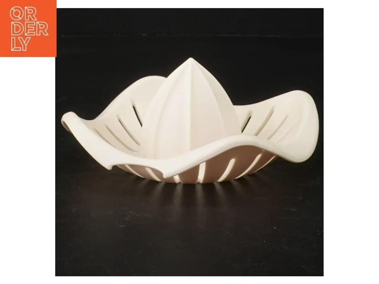 Billede 1 - Hvid citruspresser (str. 13 x 13 cm)