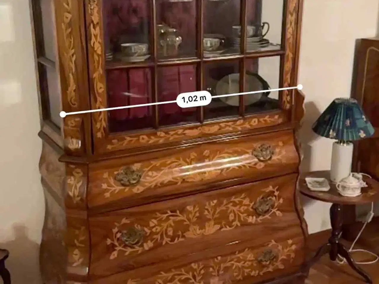 Billede 1 - Smukt høj skab i Rokokostil