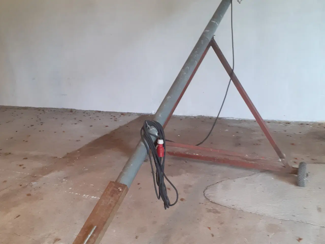 Billede 3 - Kongskilde Ø 102 mm kornsnegl, 4,5 mtr m. stativ.