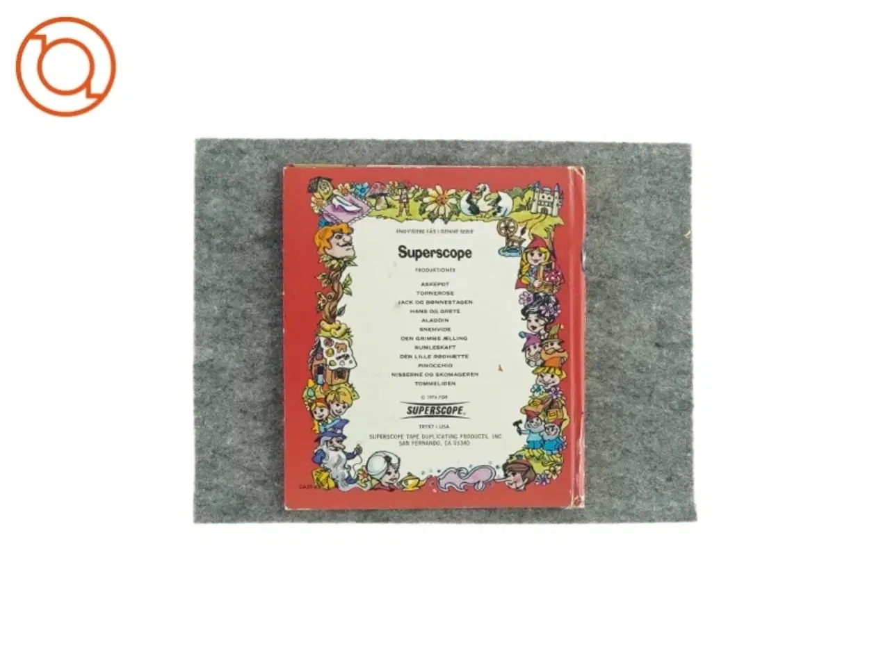 Billede 2 - Den lille Rødhætte (bog)