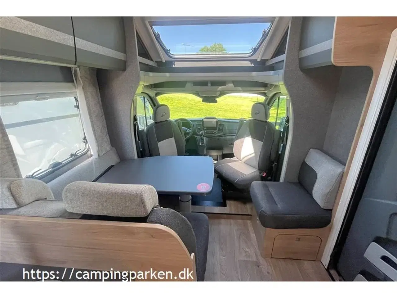 Billede 4 - 2024 - Dethleffs Just GO T7055 EB AUT. Lækker Dethleffs autocamper med enkeltsenge, automatgear og masser af udstyr