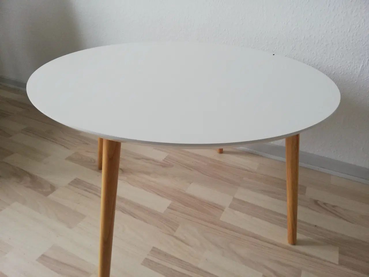 Billede 2 - Sofabord GALTEN Ø75 hvid
