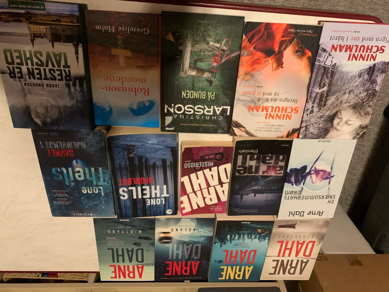 Billede 2 - Krimier 14 stk. kr 250,-