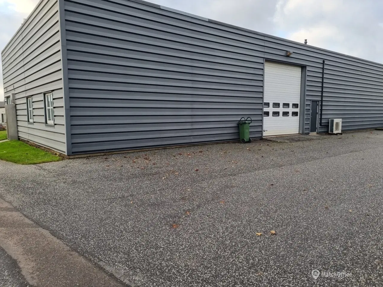 Billede 1 - Erhvervslejemålet udlejes!