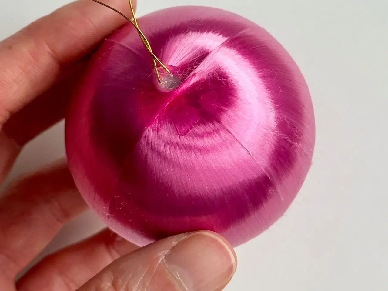 Billede 5 - Lyserøde silkekugler, 6 stk samlet