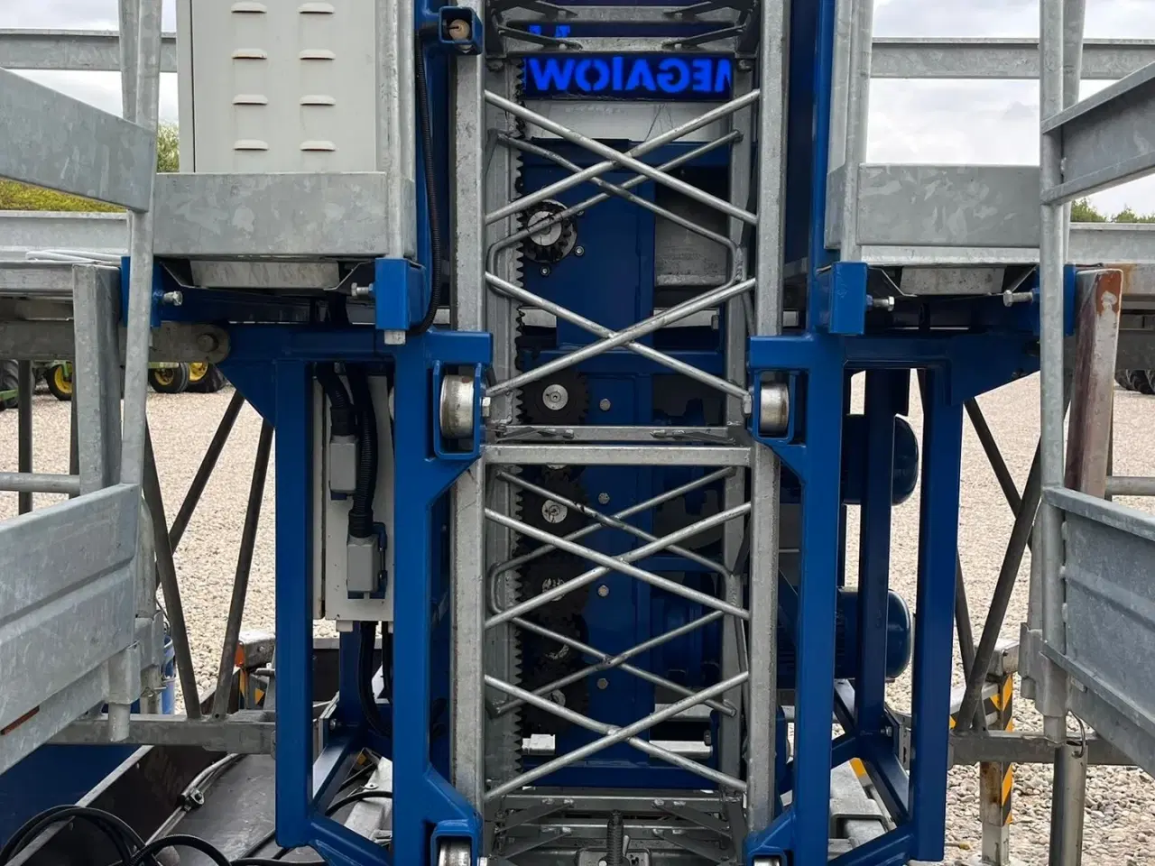 Billede 12 - Mega-Tower Byggeelevatorer arbejdsplatformen, Byggeelevatorer, mastklatreplatforme, byggehejs, Climber, buildclimber