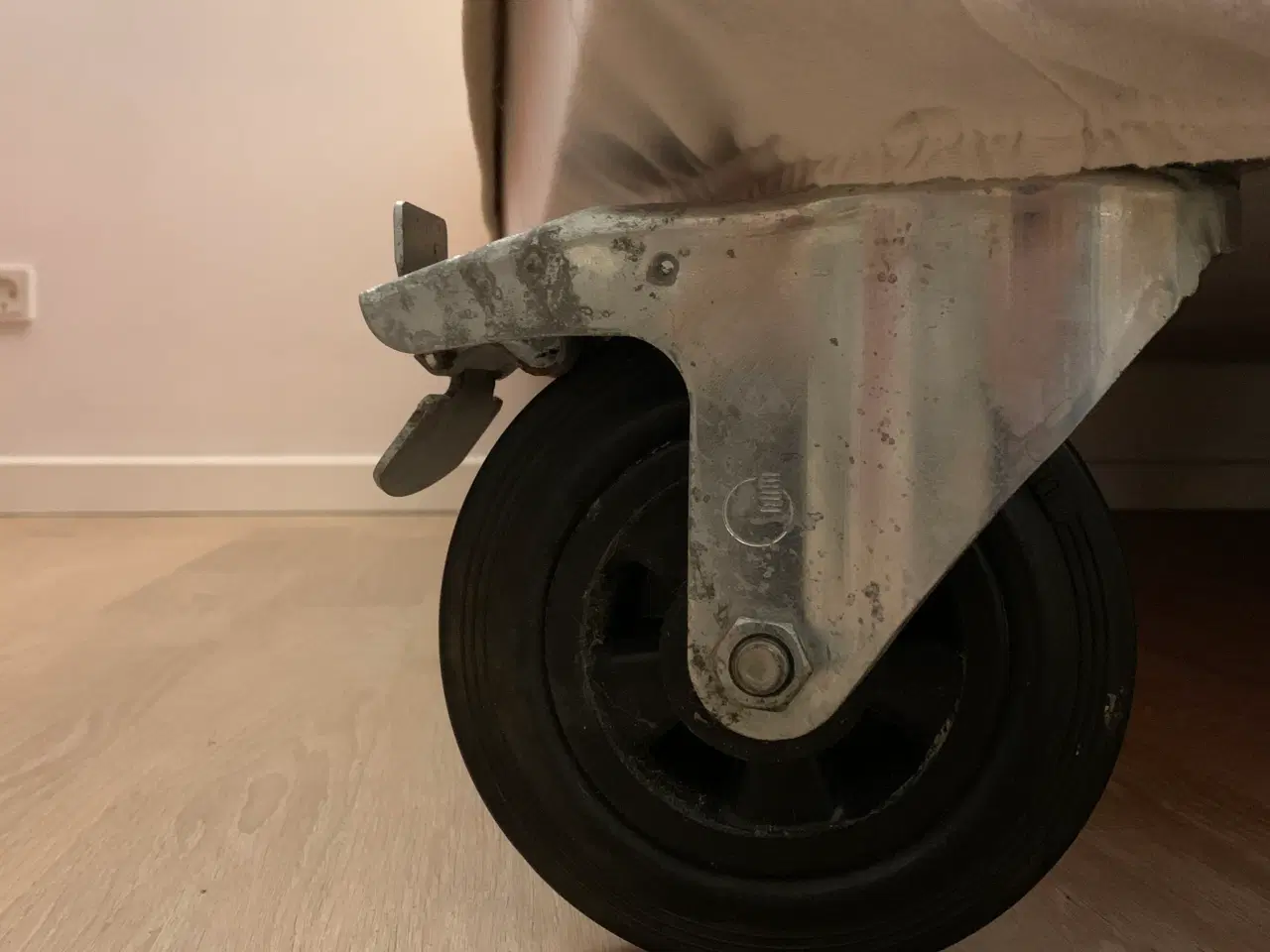 Billede 3 - Sengebund m/hjul