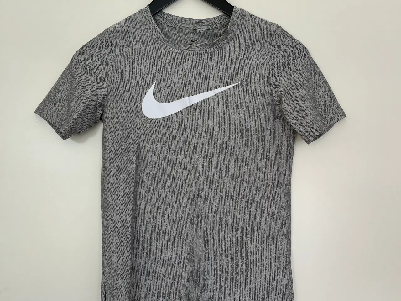 Billede 1 - T-shirt
