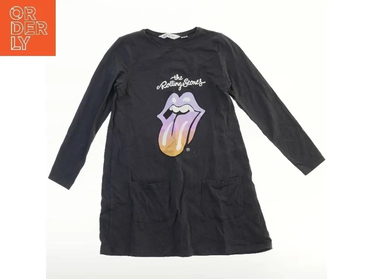 Billede 1 - Langærmet kjole med Rolling Stones logo fra H&M (str. 140)