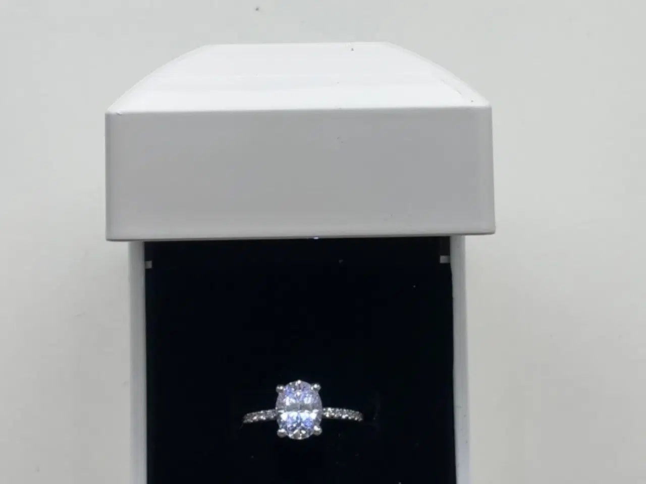 Billede 1 - Forlovelsesring sølv 