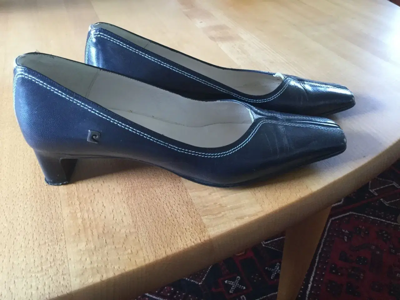 Billede 2 - pierre Cardin pumps