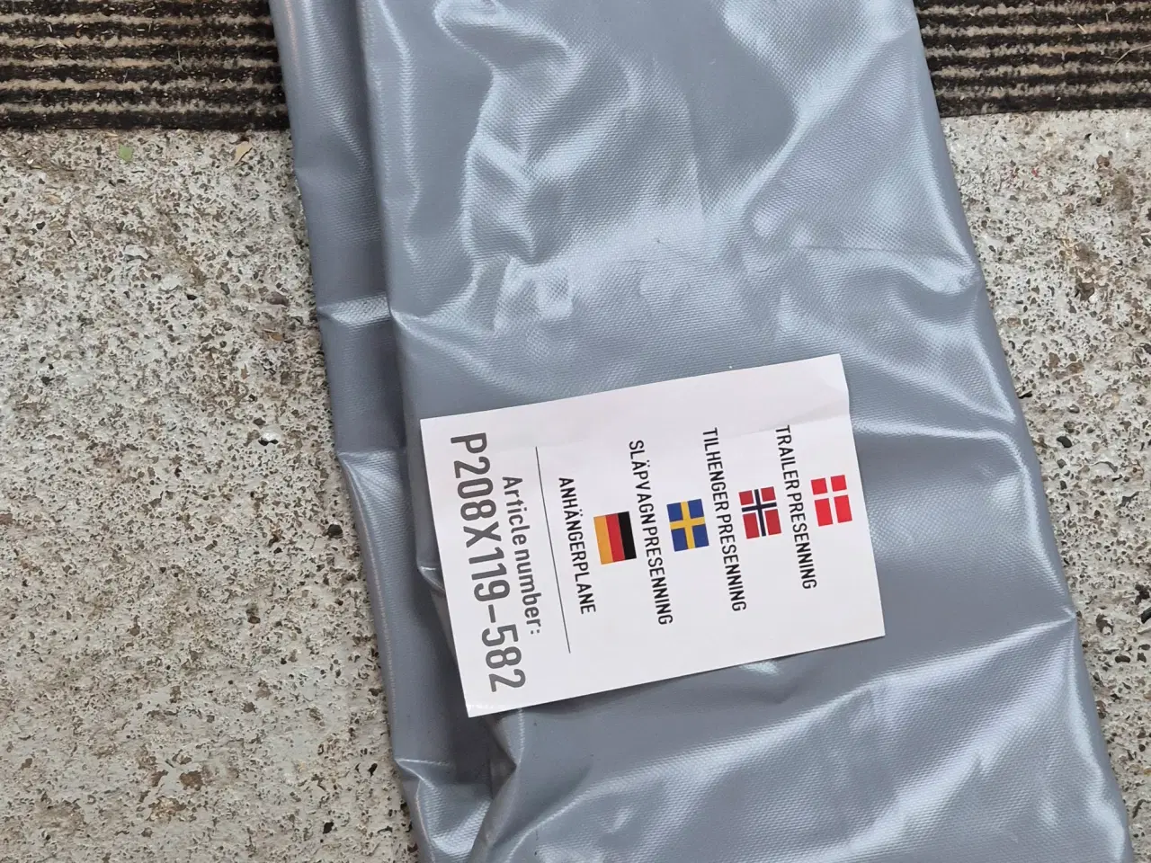 Billede 1 - Presenning Brenderup 1205