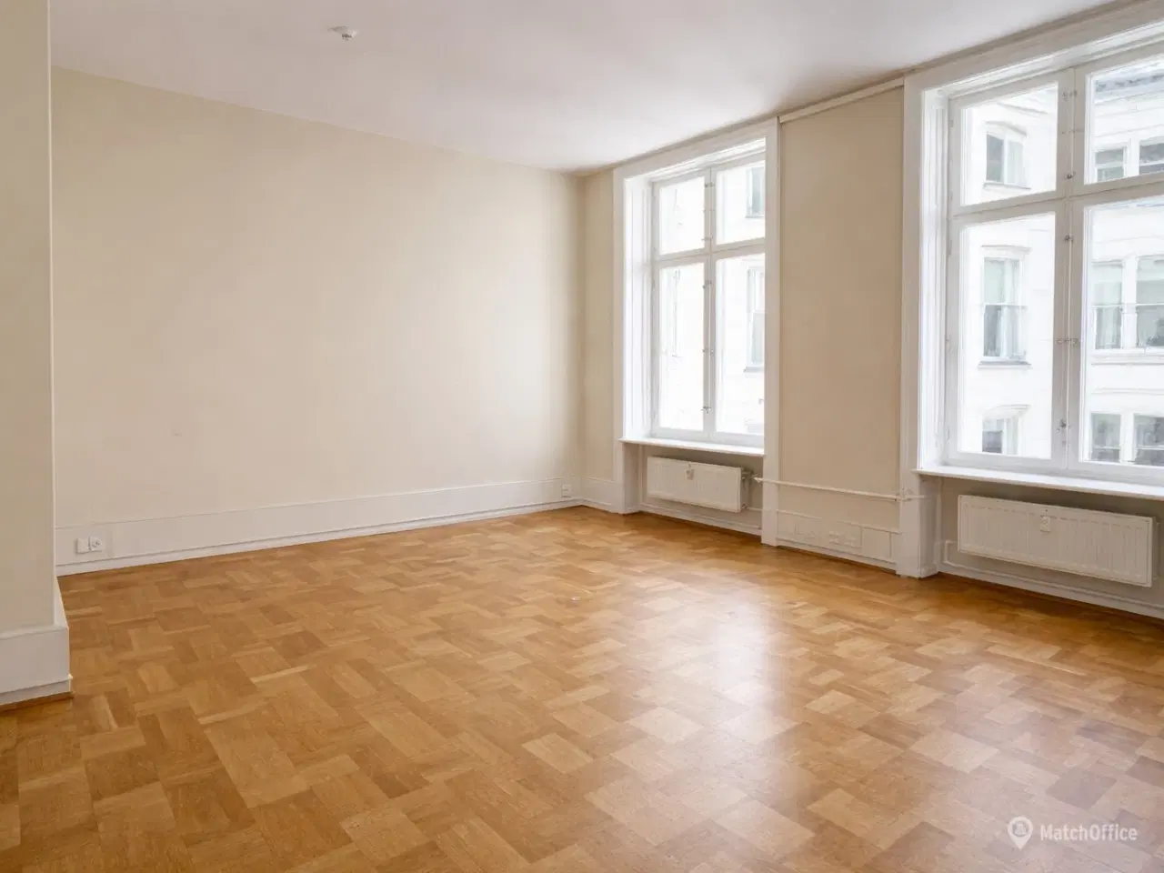 Billede 6 - Klassiske rammer på Amaliegade