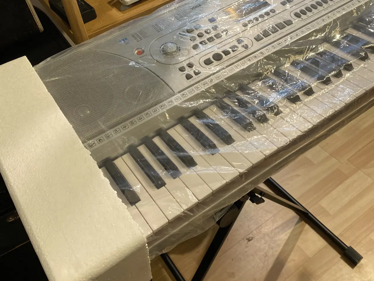 Billede 2 - Weinberg Keyboard de Luxe – helt nyt inkl. stativ 