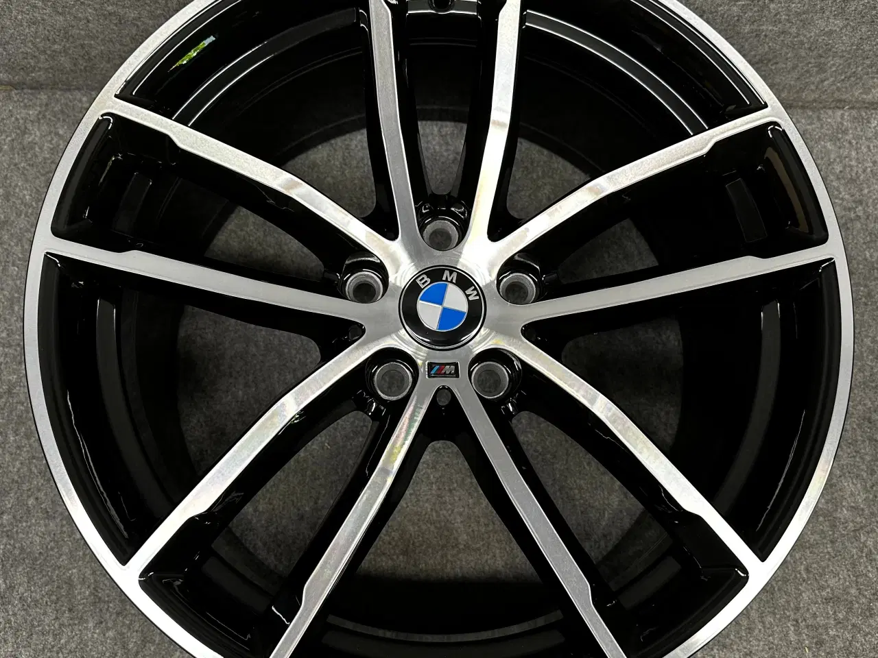 Billede 2 - BMW 5 G30 G31 662M 8J og 9J x 18" 5x112