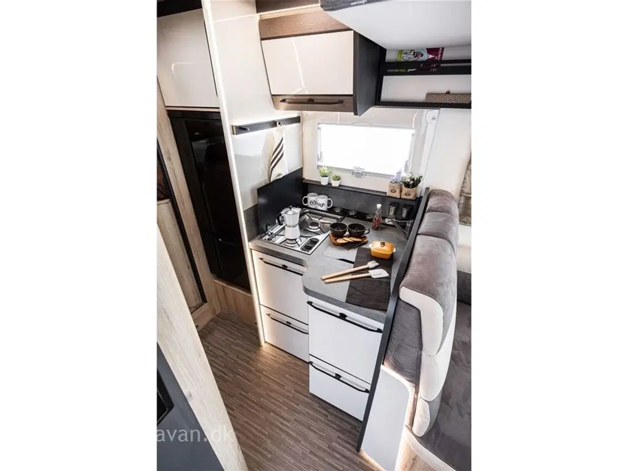 Billede 12 - 2026 - Elnagh T-Loft 529