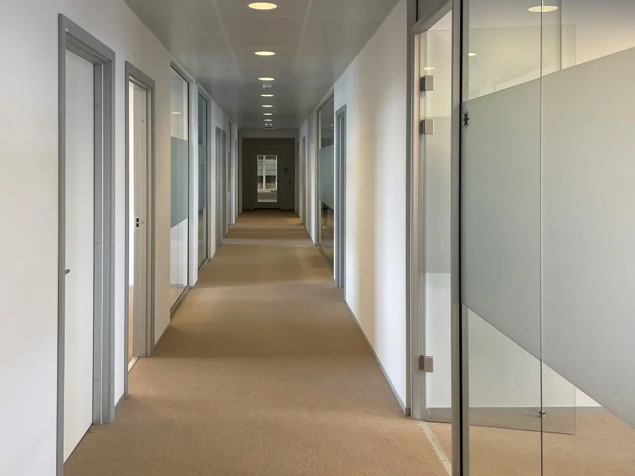 Billede 4 - Kontor i hyggeligt fællesskab med delte faciliteter