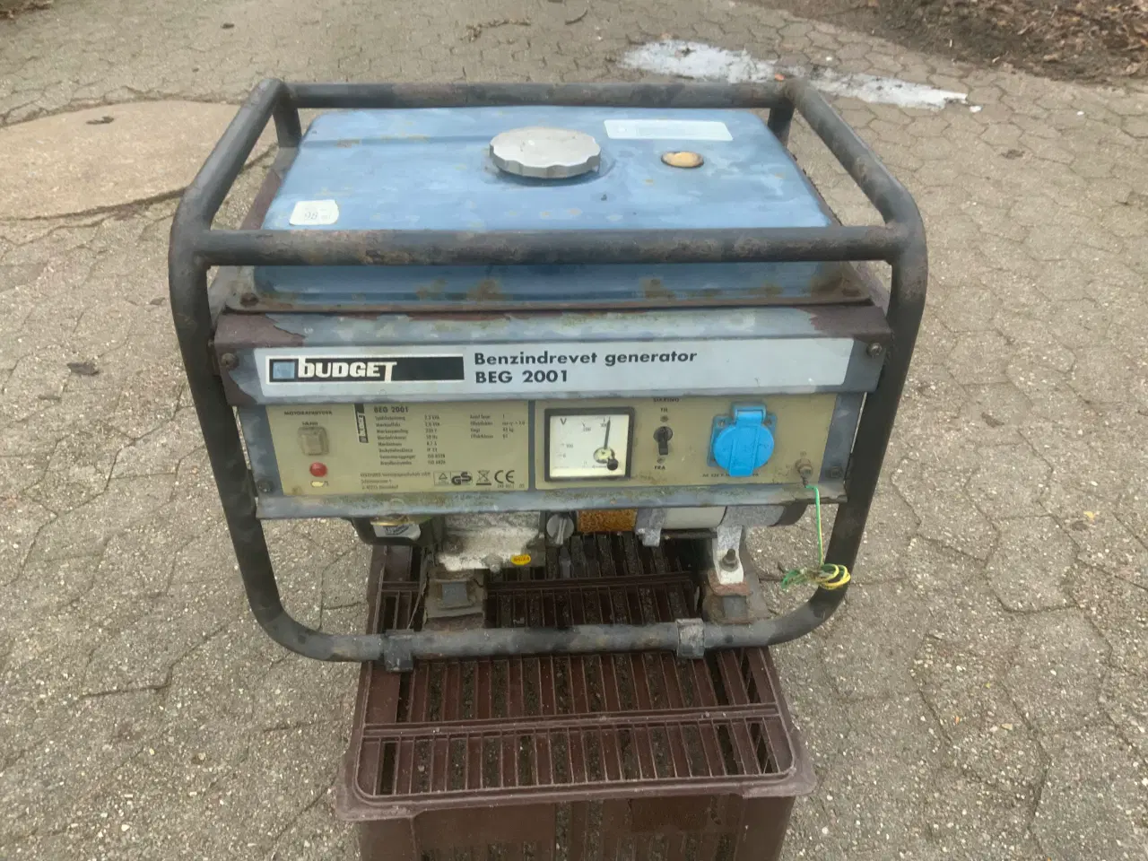 Billede 1 - Benzingenerator med udgang på 230V