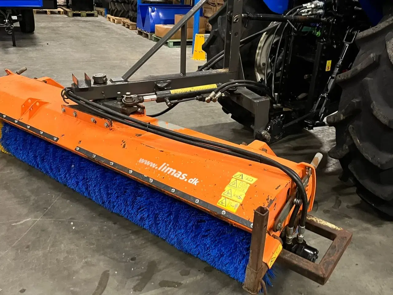 Billede 5 - Tuchel 230 Hydraulisk kost med nylon børster og hydraulisk sving. Brede 2300 o