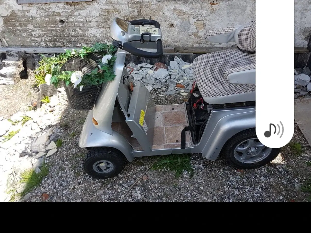 Billede 1 - Handicap benalli 4 hjul virker men bag stellet ska